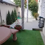 Old Town Apartamento *